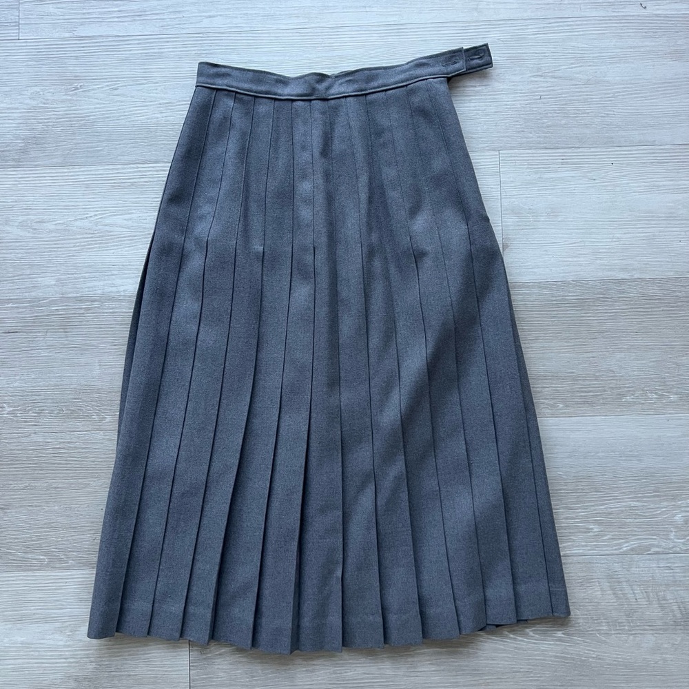 Vintage Lands’ End Pleated Skirt – Women’s Petite M Made in Scotland